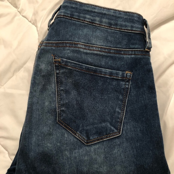 ⬇️💲⬇️Refuge soft denim skinny jean. - Picture 3 of 4